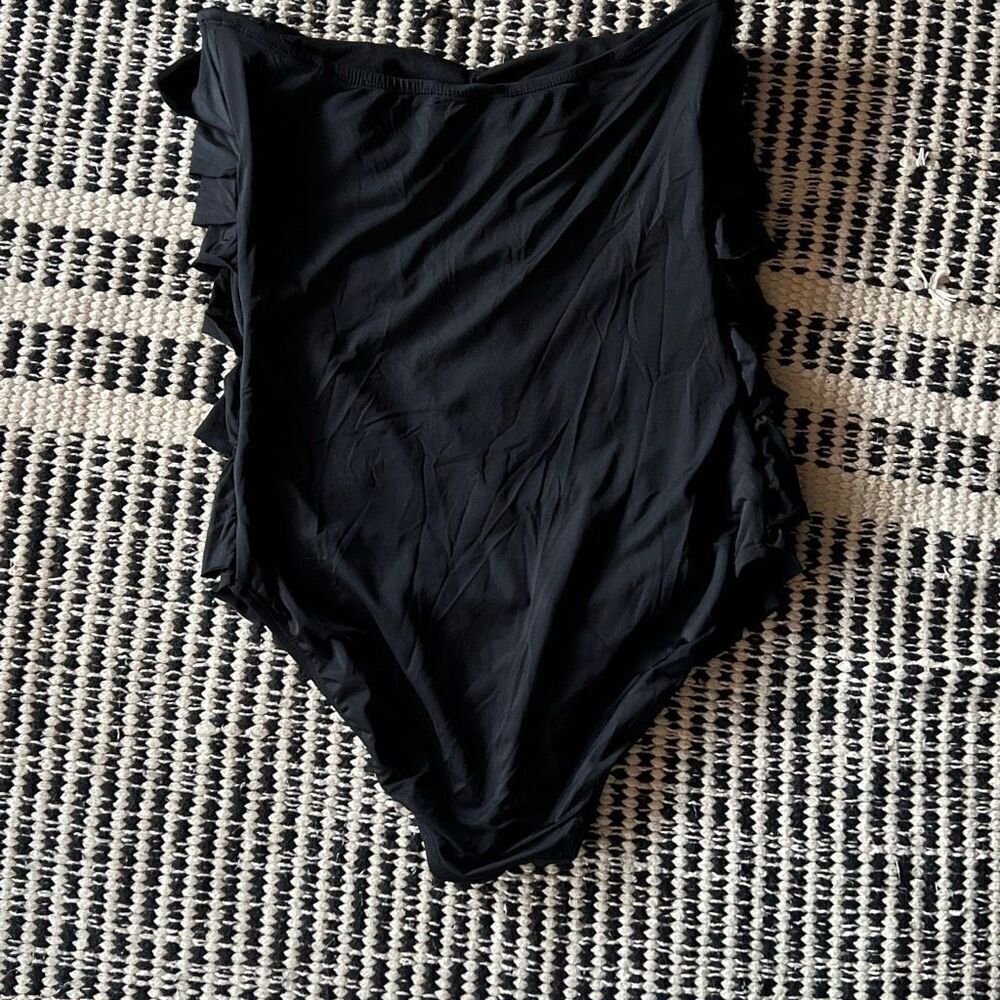 Xhilaration Size Small Black Strapless one piece swim suit - Picture 5 of 5